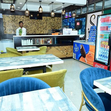 Hotel Sgt Plaza Varanasi Eksteriør bilde
