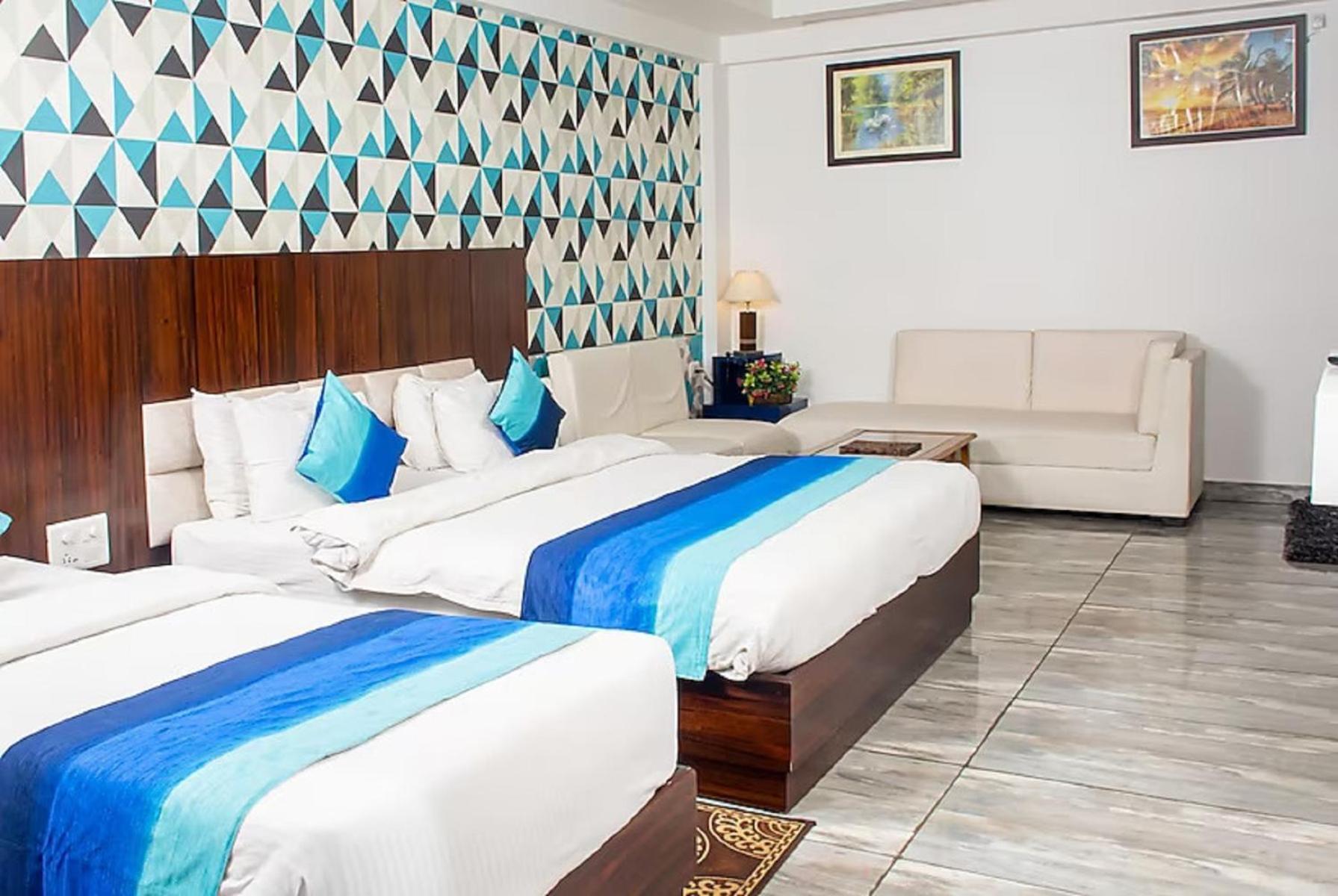 Hotel Sgt Plaza Varanasi Eksteriør bilde